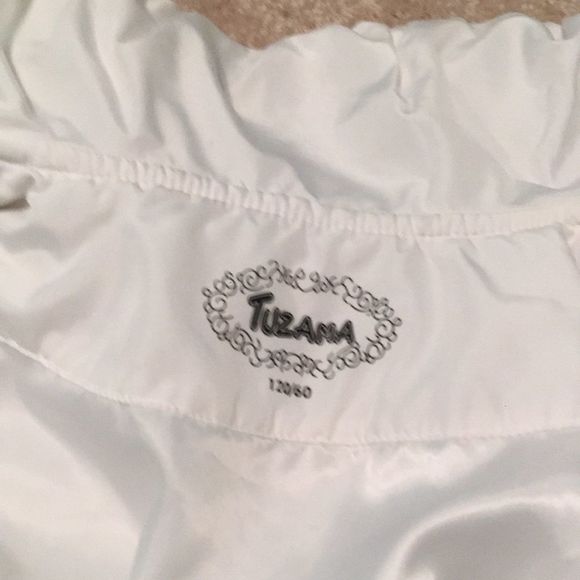 Tuzama ToddlerGirl White Vest 3T - Picture 5 of 7